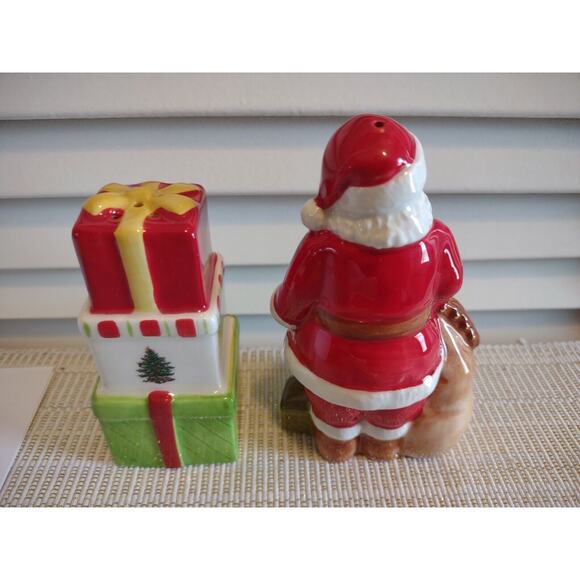 Spode Christmas Tree Santa Salt & Gift Box Pepper Shaker Set GUC in Box - Picture 9 of 11